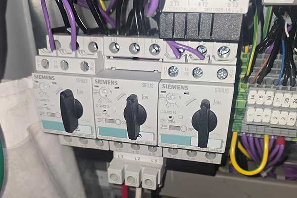 Circuit Breaker Installation Circuit Breaker Installation